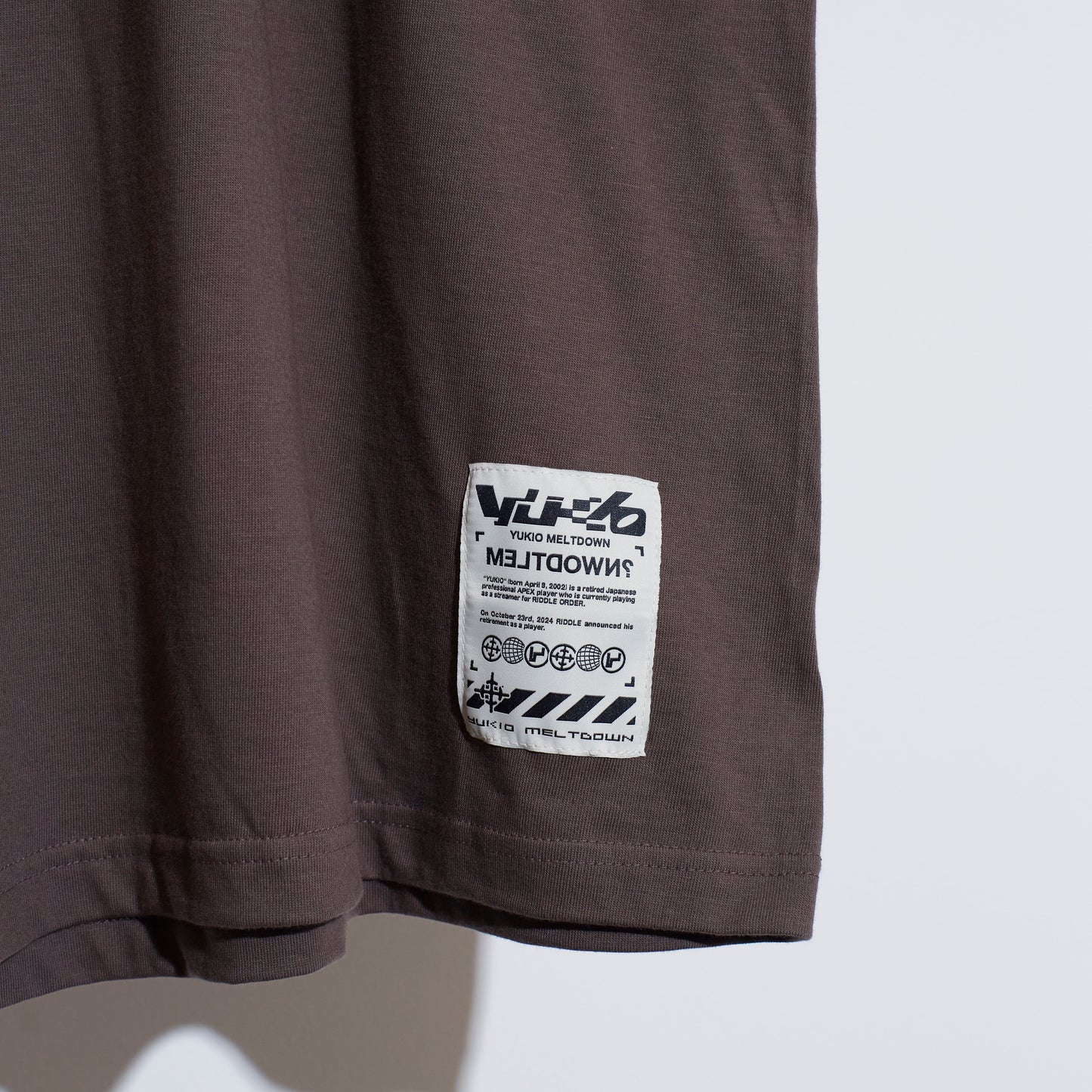 Meltdown TEE / CHARCOAL